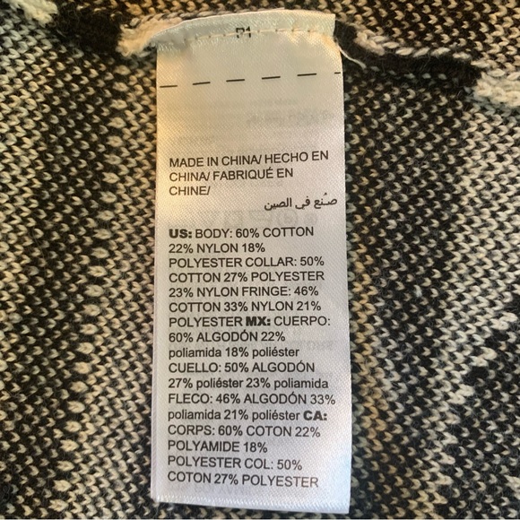 Chico's Aztec Wrap Cardigan Size 1 (Small 8/10) - Picture 12 of 12